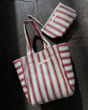 Load image into Gallery viewer, Dos Ombré  - Bengali Clutch | 011