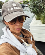 Load image into Gallery viewer, La Mer Cap (Chocolate)