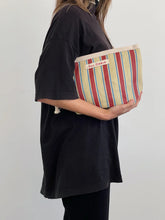 Load image into Gallery viewer, Dos Ombré  - Bengali Clutch | 011