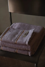 Load image into Gallery viewer, KØBN - Lilac Hand Towel